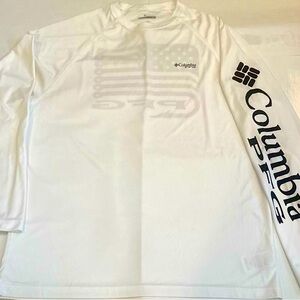 Men’s Columbia Terminal Tackle PFG Fish Flag fishing shirt